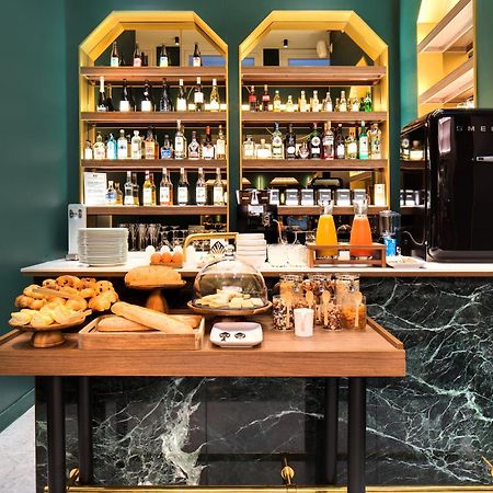 Artemisia Montmartre Hotel Париж Екстериор снимка