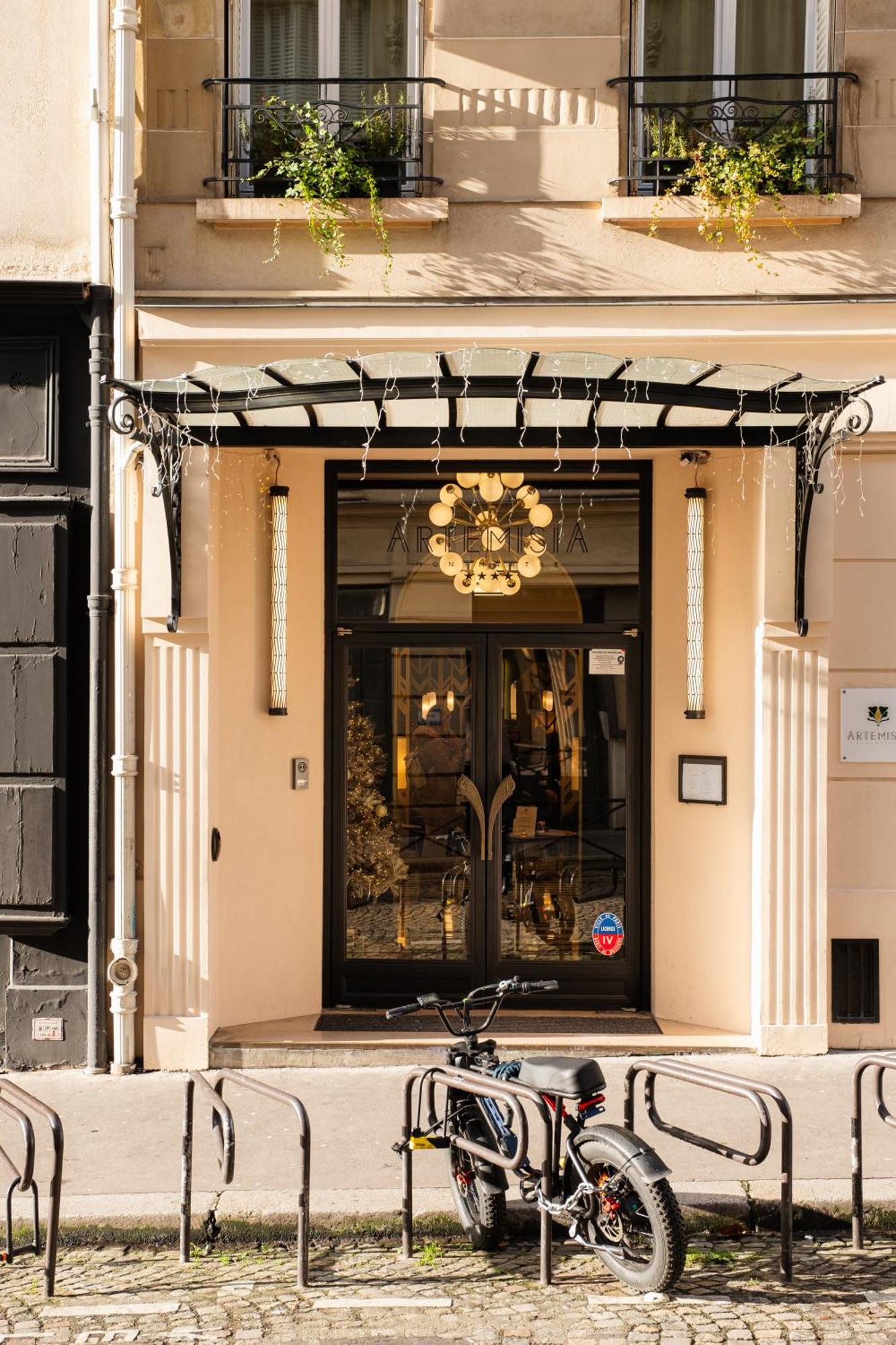 Artemisia Montmartre Hotel Париж Екстериор снимка